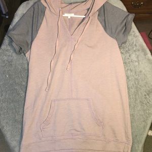 Maurice’s tunic short sleeve with hood!